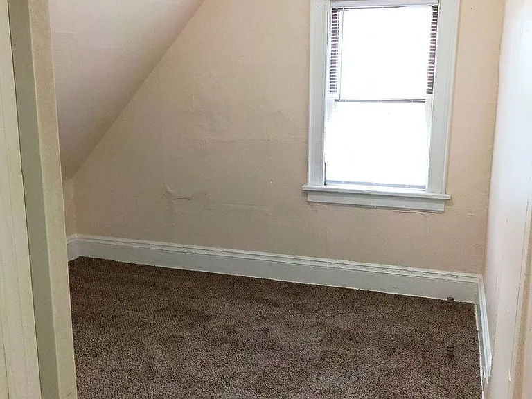 1609 W Meinecke Ave — Photo 23