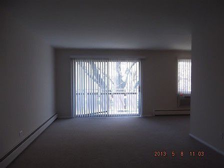 4th image of 2614 N Windsor Dr Unit 202