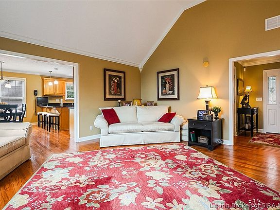 5th image of 113 Walker Boulevard