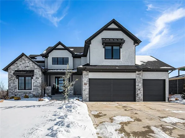 14909 Windsor St, Leawood, KS 66224