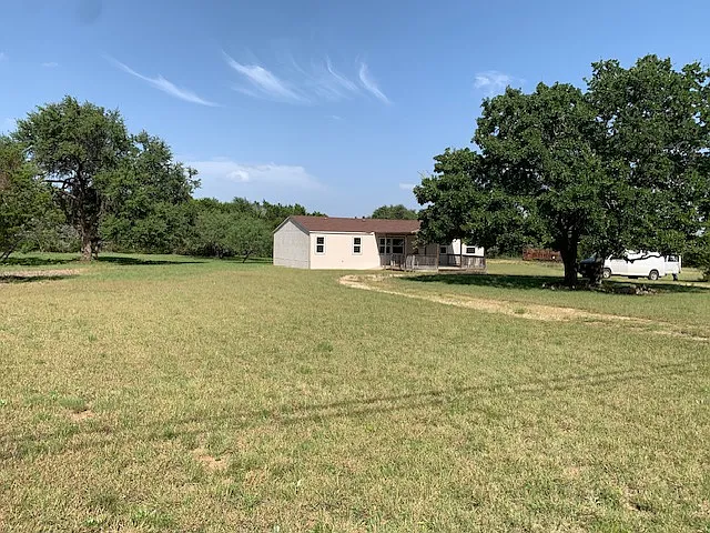 4 bed, 1568 sqft, $1,875 — Photo 2