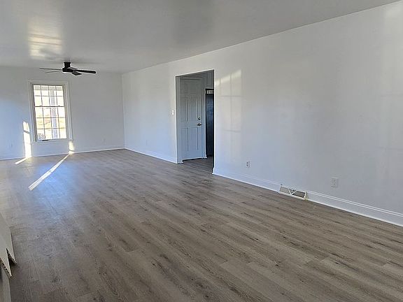 5th image of 310 Roy Eaker Rd