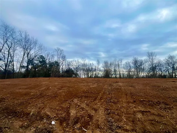 239 Peterson Ave, Auburn, KY 42206