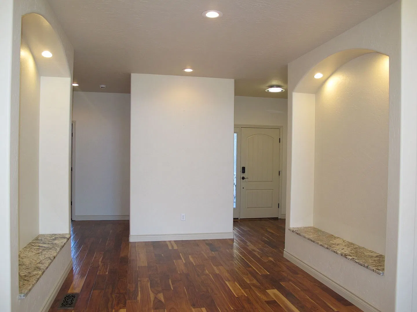 Beautiful 3 Bed 2 Bath Palisade Home - Coming Soon — Photo 2