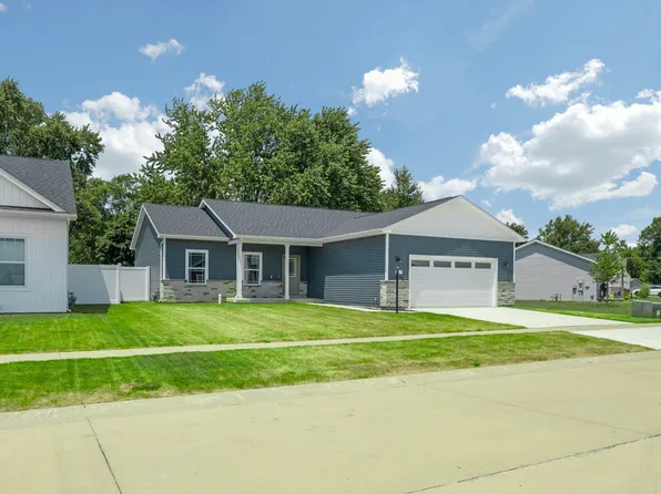 708 Justice St, Tuscola, IL 61953