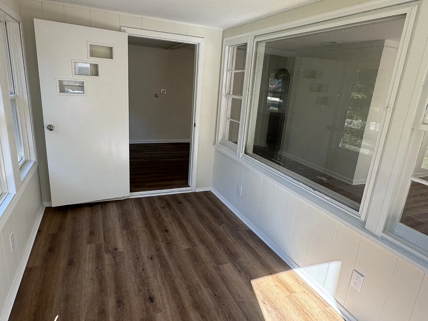 404 S Fourth St — Photo 3