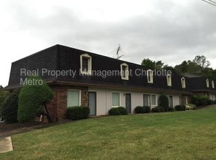 3443 Section House Rd APT 3, Hickory, NC 28601