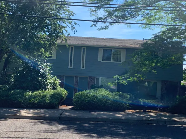 9738 SE 42nd Ave APT 3, Milwaukie, OR 97222