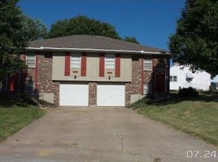 2122 McBride St, Independence, MO 64050