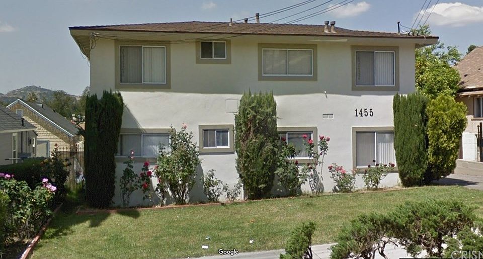 1st image of 1455 N Raymond Ave