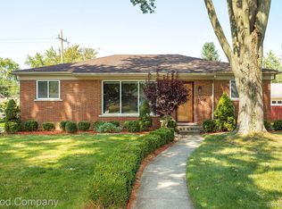 16968 Elizabeth St, Beverly Hills, MI 48025