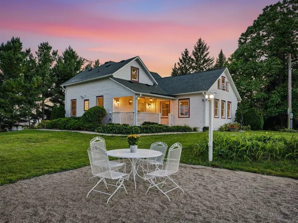 6975 Quartz Ave, Mayer, MN 55360