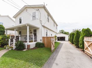 303 Park Rd, Rockville, MD 20850