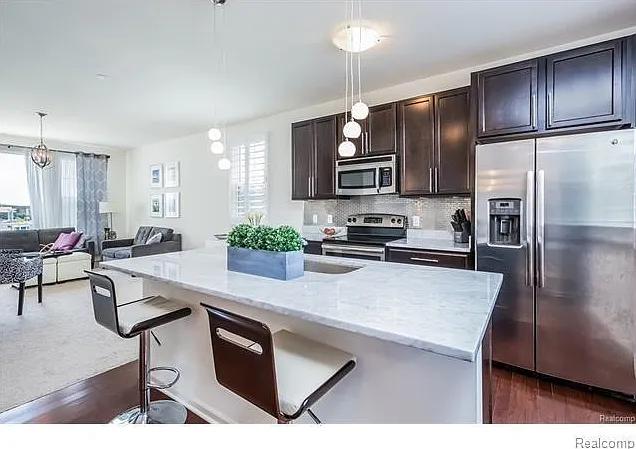 3070 Kilmer Dr — Photo 4
