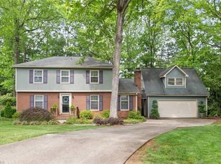 1224 Willowlake Ct, Winston Salem, NC 27106