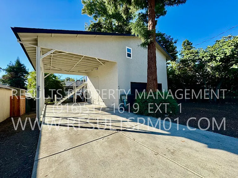 105 Parry St — Photo 1