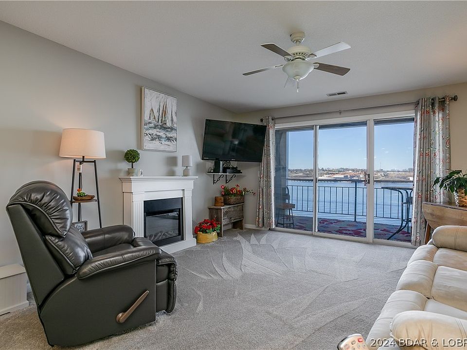 1st image of 4897 Bridgepointe Dr Unit 322