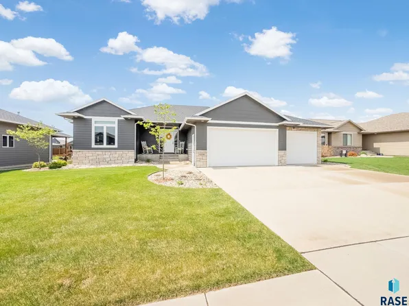 4209 S Safflower Ave, Sioux Falls, SD 57110