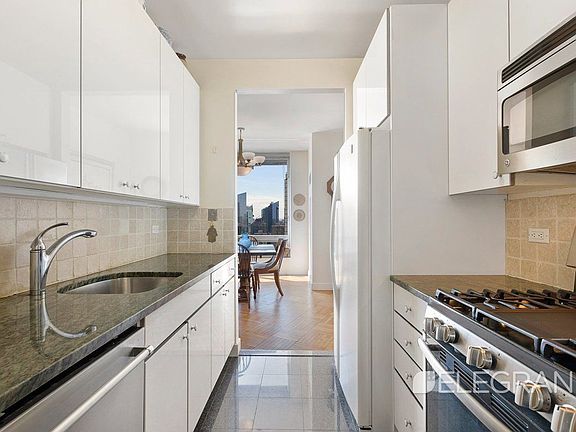 5th image of 150 Columbus Ave APT 23C