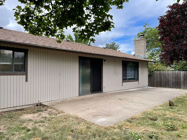 2315 Temple Dr — Photo 22