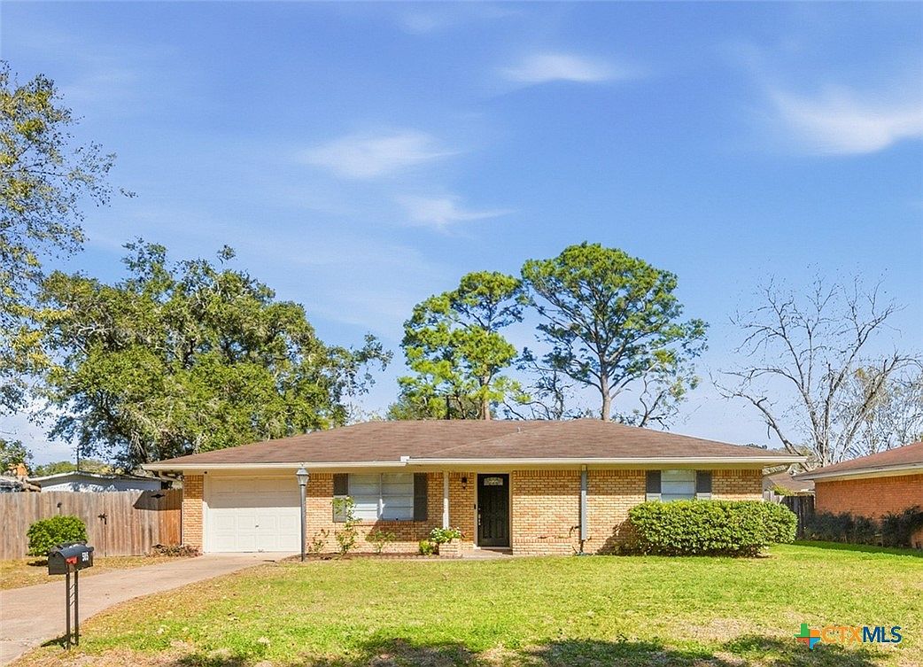 505 Suzanne St, Edna, TX 77957 | Zillow