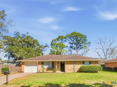 505 Suzanne St, Edna, TX, 77957