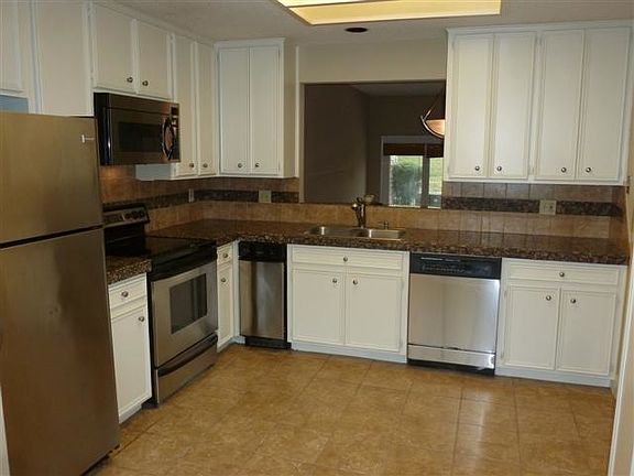 5th image of 2201 Lakeway Blvd APT 2
