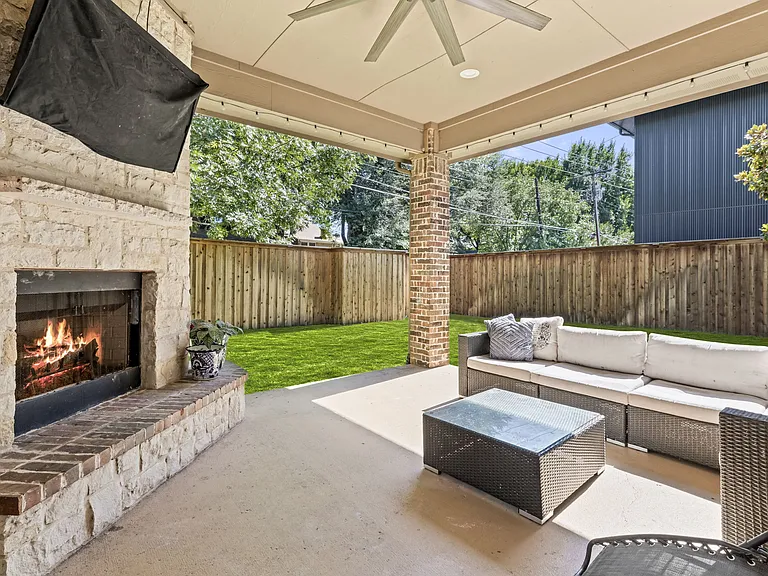 5820 Prospect Ave — Photo 35