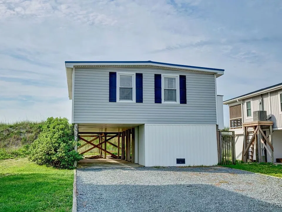 3794 Island Dr