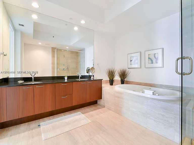 15811 Collins Ave #2703 — Photo 9