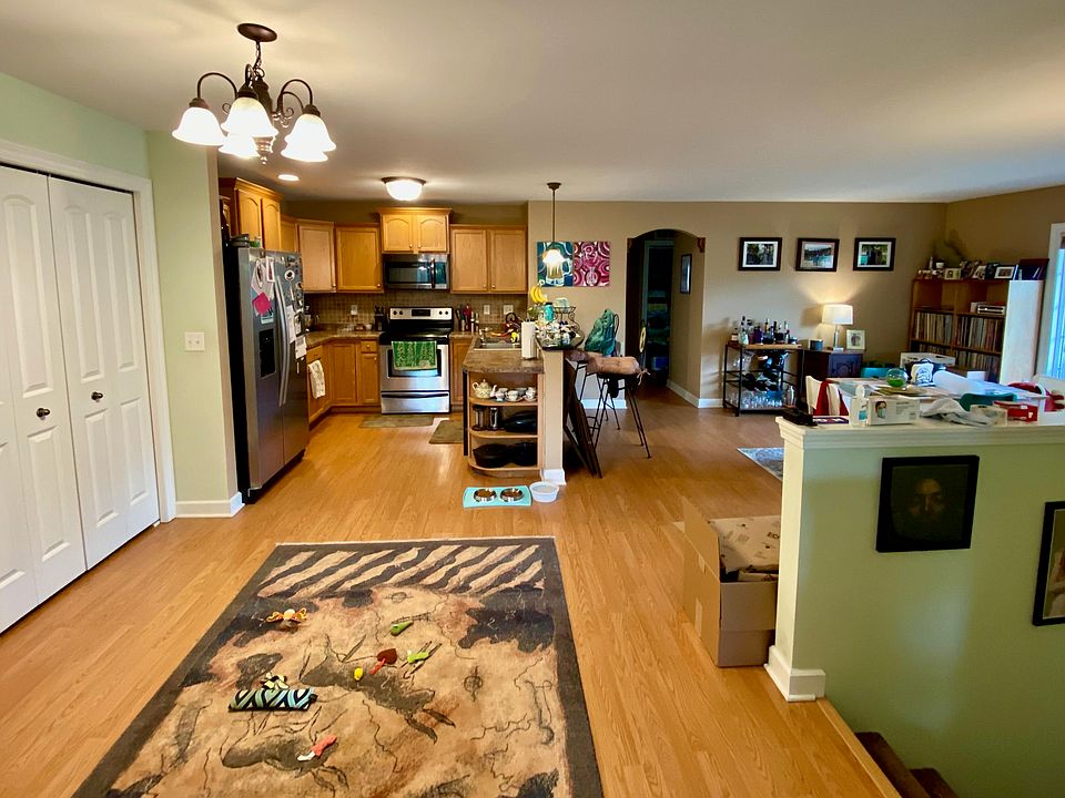 1st image of 2782 Hidden Dr #124