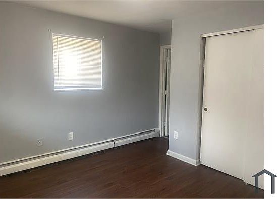 5th image of 2921-2929 Hoover Ave #2929-5
