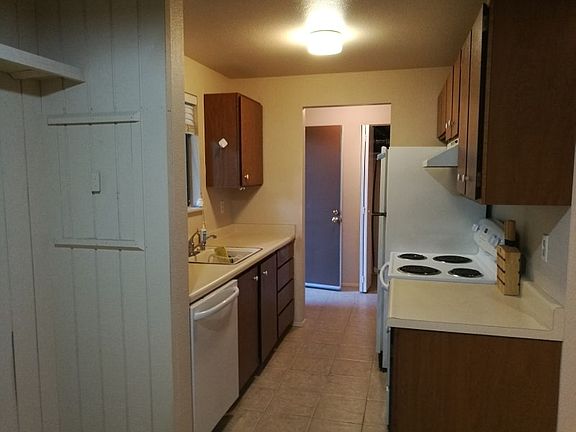 3rd image of 14000 140th Ave SE