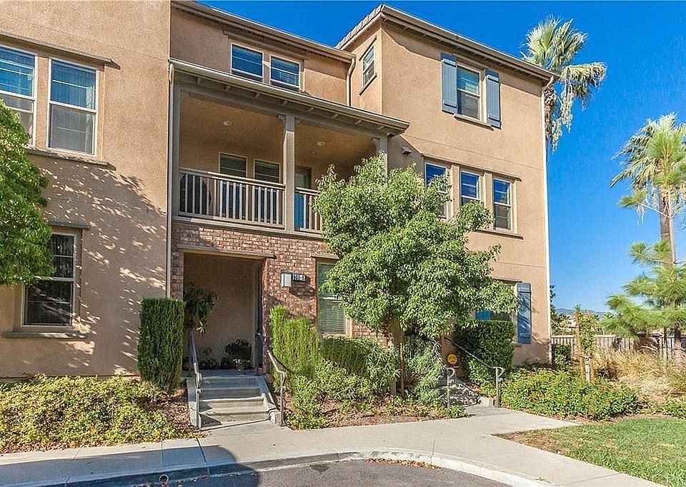 1st image of 908 N Bouquet Ct Unit E