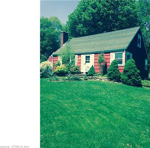 2nd image of 40 Wells Dr