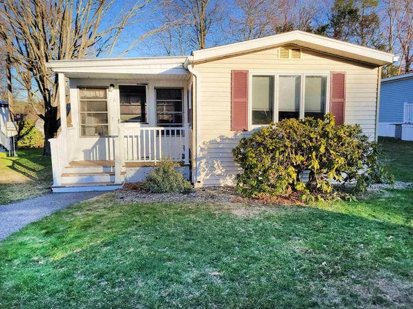 16 Oak Hill Drive, Hampstead, NH 03841