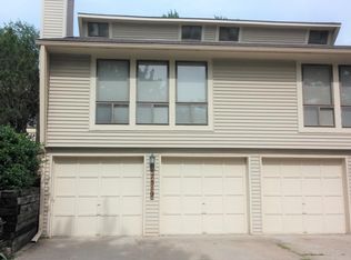 7519 Long St, Lenexa, KS 66216