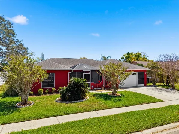 1102 Springtime Dr, Holiday, FL 34691