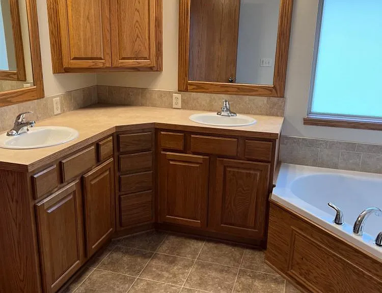 715 S Peckham Ct — Photo 7
