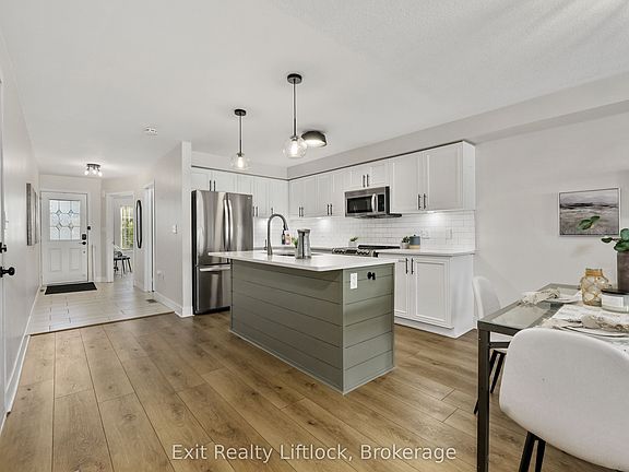 4th image of 629 Tully Cres