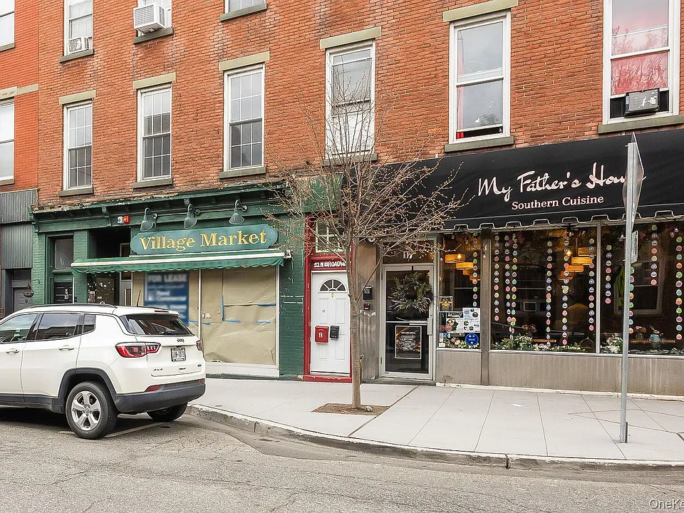 12 N Broadway #1