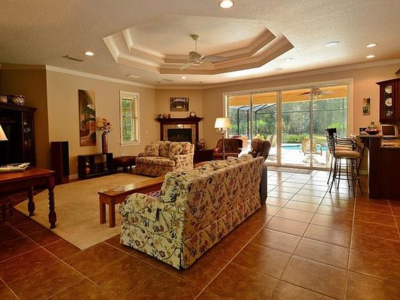 4th image of 1940 Glenwood Oaks Ln