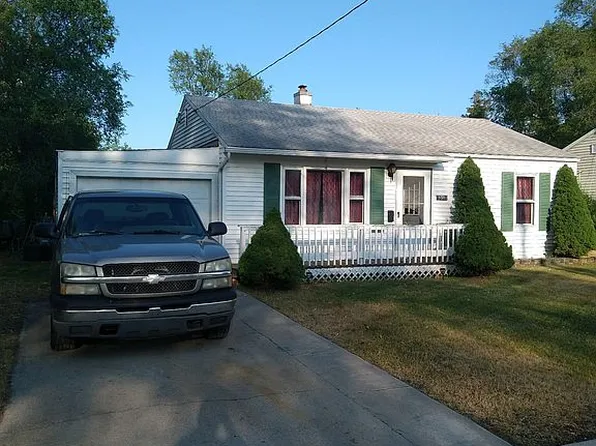 393 2nd St N, Oscoda, MI 48750