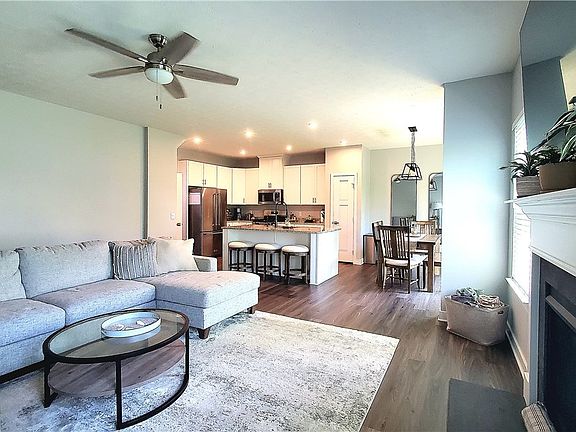 4th image of 170 Topsail Dr