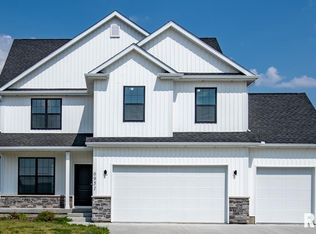 6951 Grove Crossing Ct, Bettendorf, IA 52722