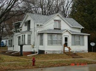 620 Kirkwood Ave, Iowa City, IA 52240