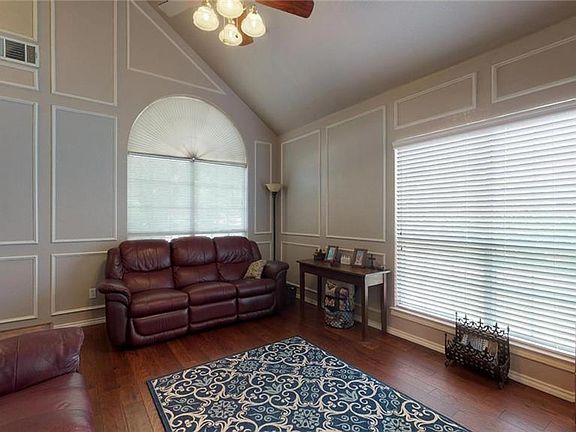 3rd image of 350 Still Forest Dr