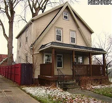 13702 Clifford Ave photo 1