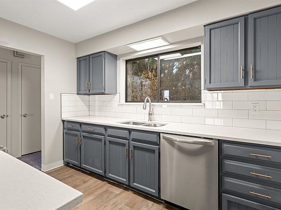 4th image of 4923 Alberta Ln NW