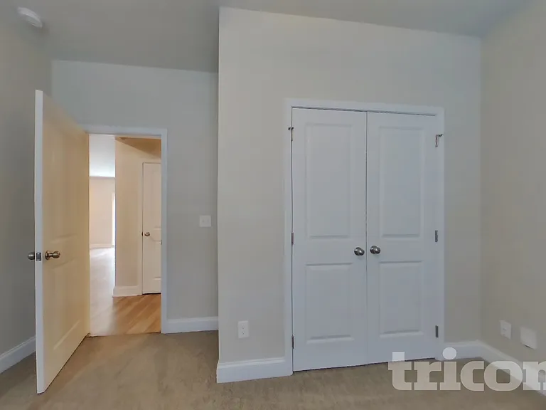 83 Leyland Ct — Photo 8